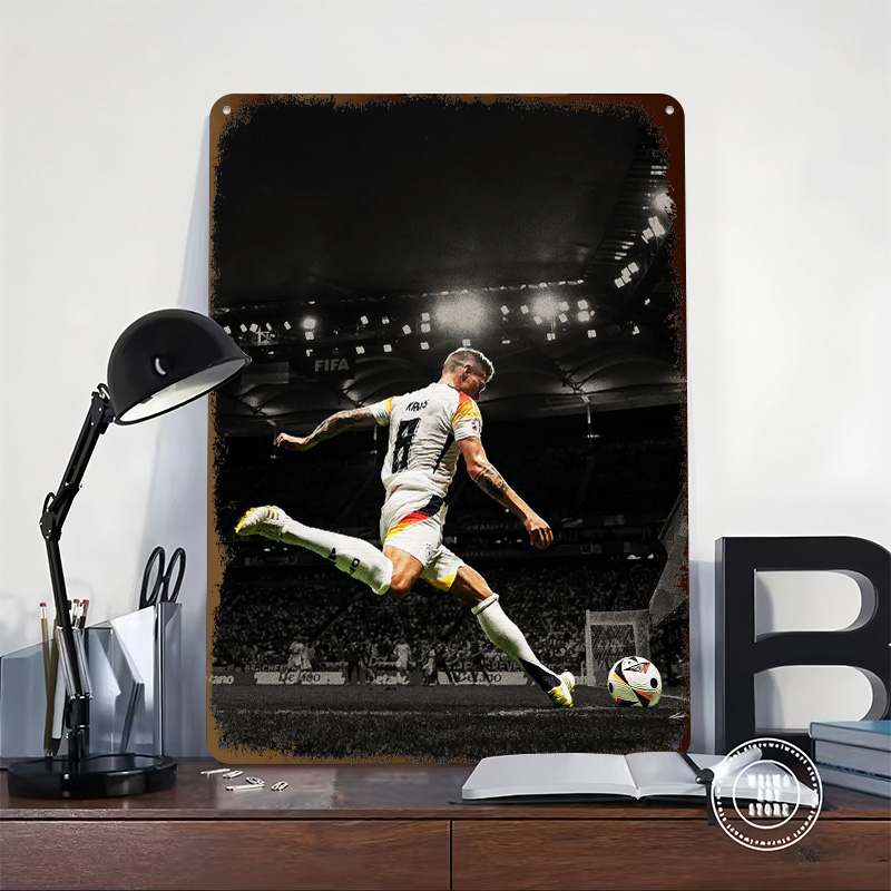 Plakat z blachy Kroos, persona – Retro Gaming Bar recenzja i cena
